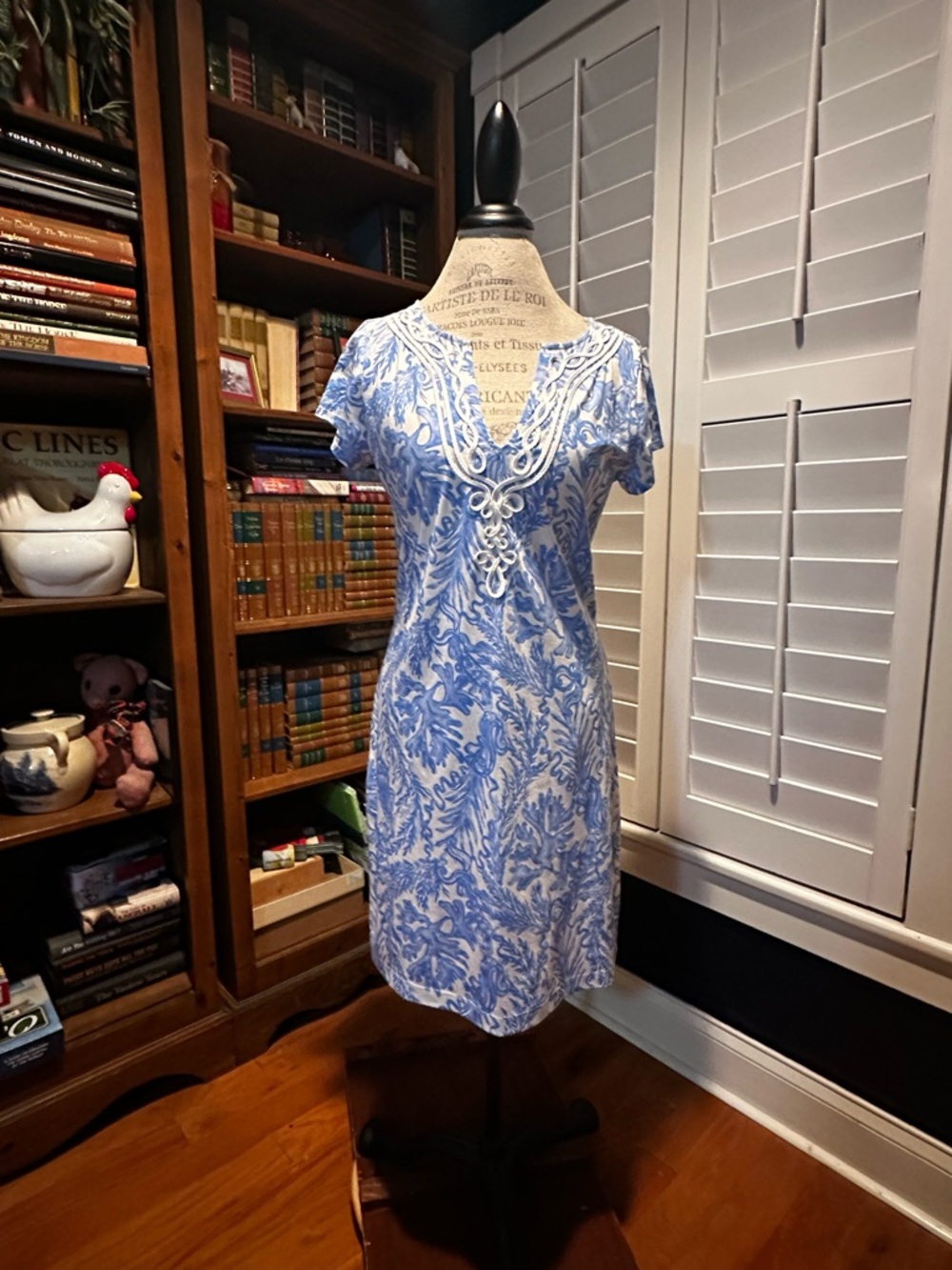 Lilly Pulitzer Blue & White Short Sleeve Embroidered V-Neck Dress